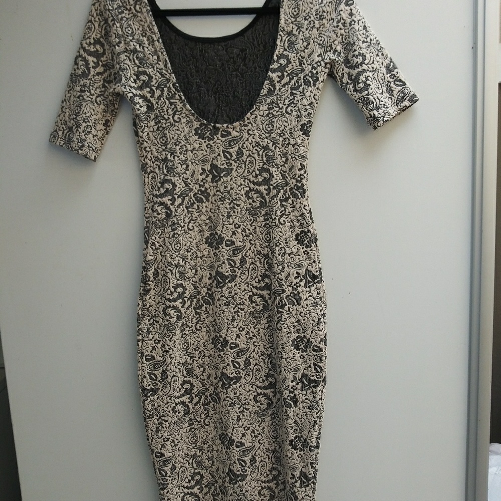 Dress - Picture 2 of 2